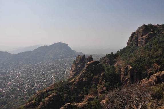 Do alto da montanha, vista para a cidade de Tepoztlán, no México